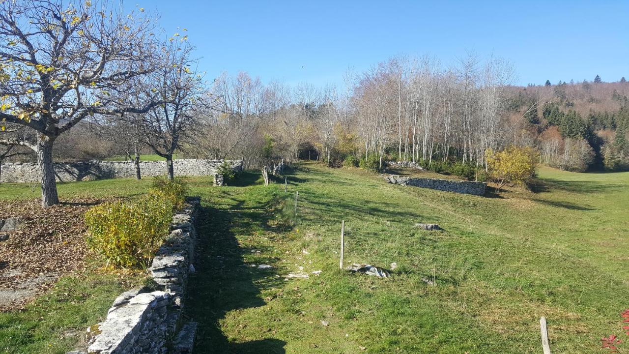 Gîte BARD des OURS Saint-Martin-en-Vercors Extérieur photo